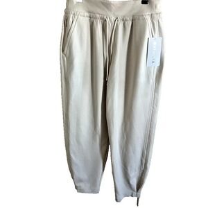 Athleta Allure Jogger Pants Women's Size M White Stretch Wicking Breathable NWT